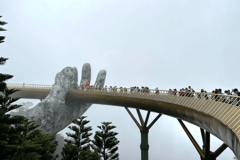 Ba Na Hills - Golden Hand Bridge