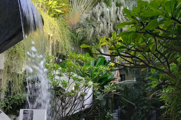 Baitong Hotel & Resort